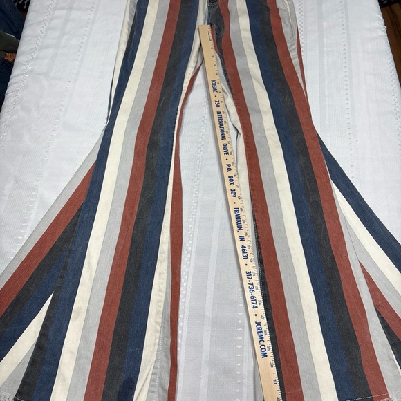Saints & Heart Striped Flared Wide Leg Women's Jeans~Size L (approx 28x33) - Picture 5 of 14